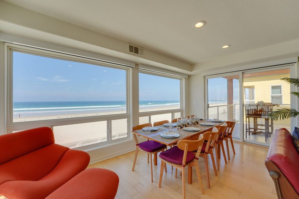 Family-friendly beach rental with comfortable accommodations and modern amenities