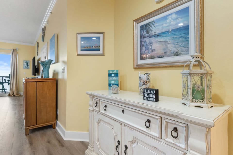 Sideboard