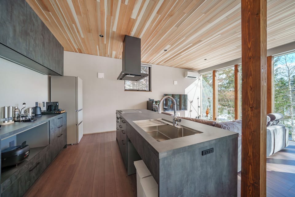 Luxury Villa, Mountain View | Private kitchen | Highchair