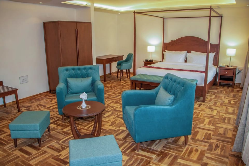 Executive Suite, River View | Desk, laptop workspace, iron/ironing board (on request), WiFi (free)