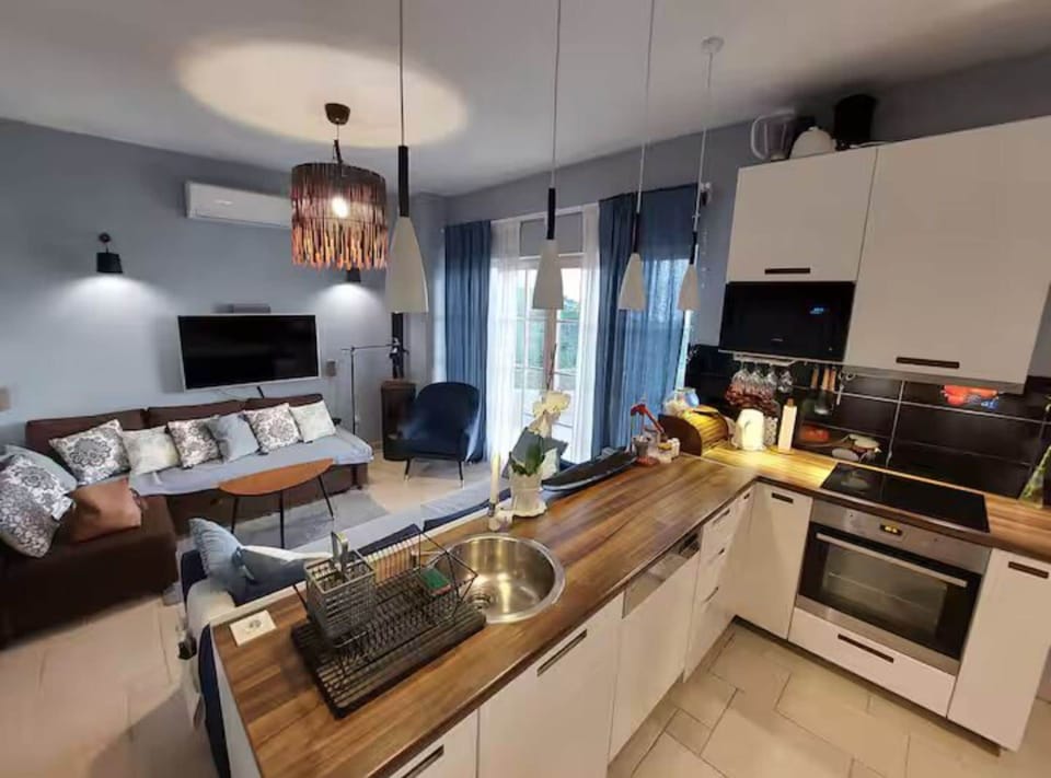 House (Four bedroom Villa) | Private kitchen | Fridge