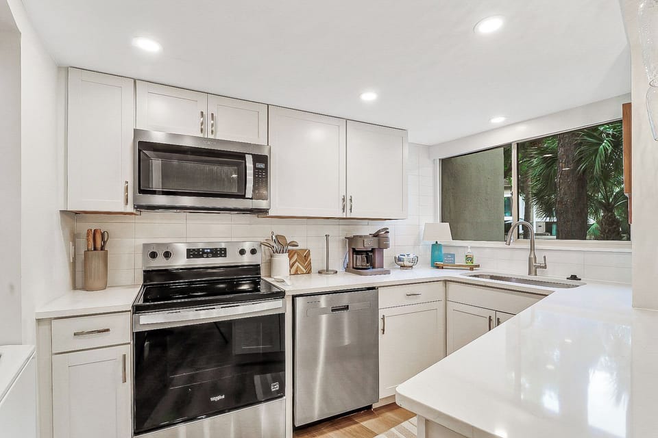 Seascape Villa 3018 - Kitchen