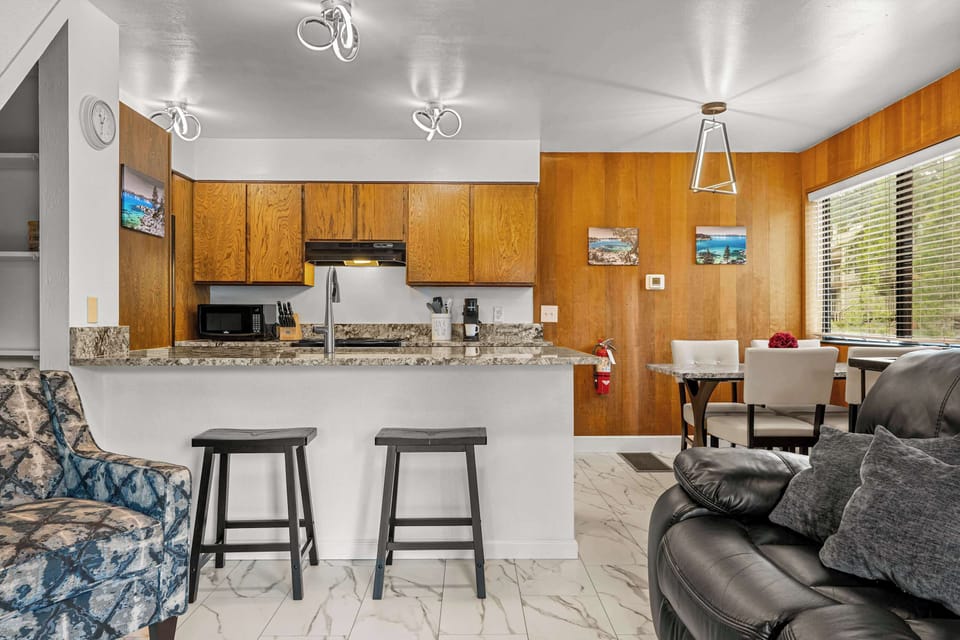 Breakfast Bar