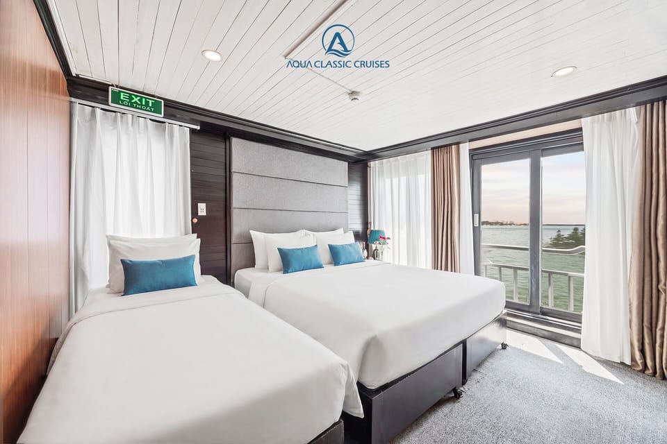 Junior Suite, Balcony, Sea View | Desk, free WiFi