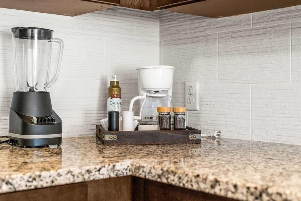 Apartment, Patio | Private kitchen | Coffee/tea maker