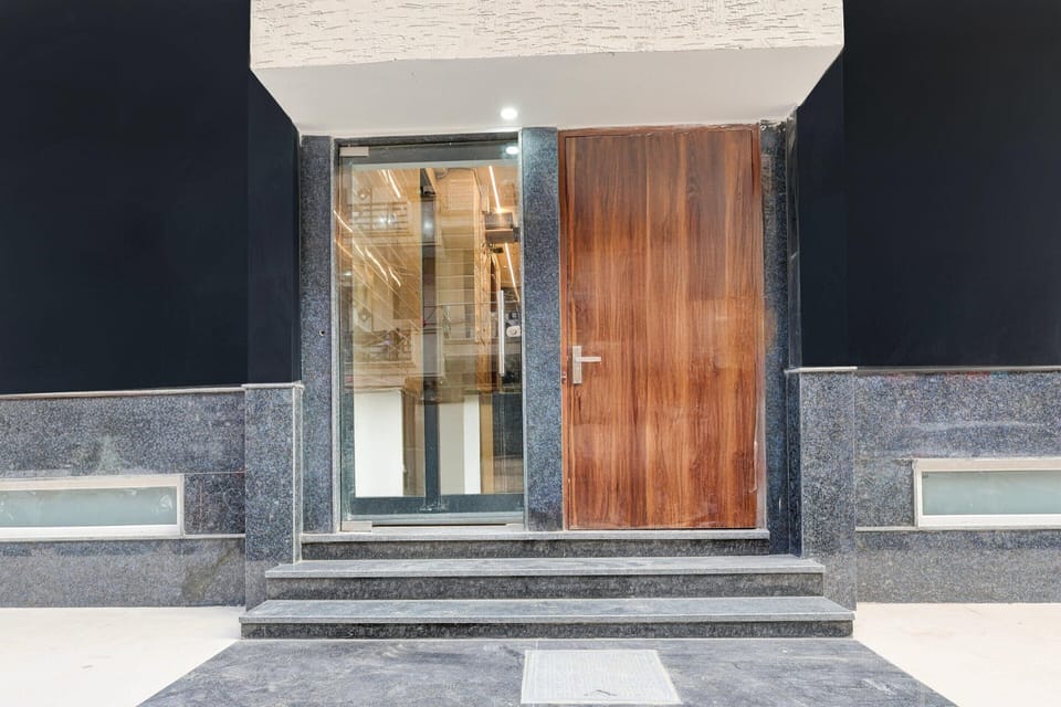 House | Reception
