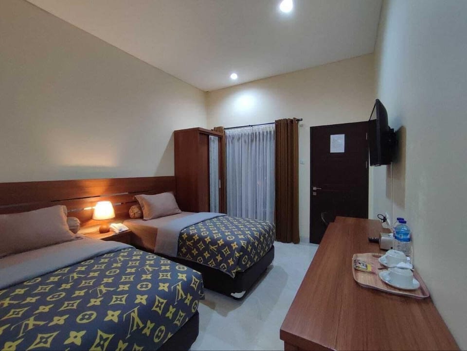 Individually furnished, desk, free WiFi, bed sheets