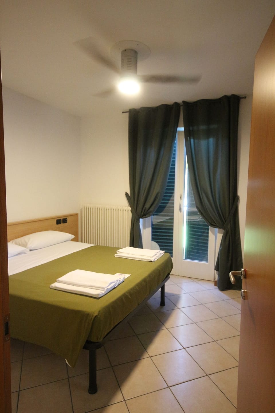 Classic Double Room, Ground Floor | Blackout drapes, soundproofing, free WiFi