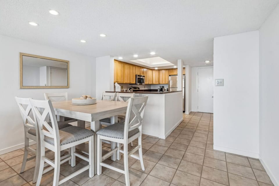 Open Dining Area for Family Meals
