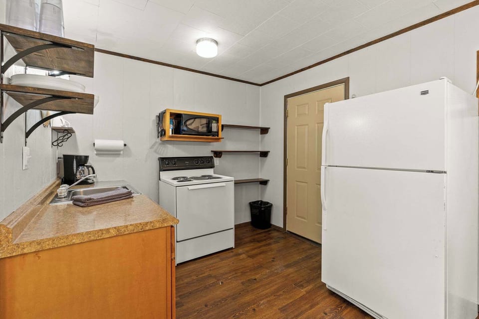 Welcoming warmth and functionality in every corner!