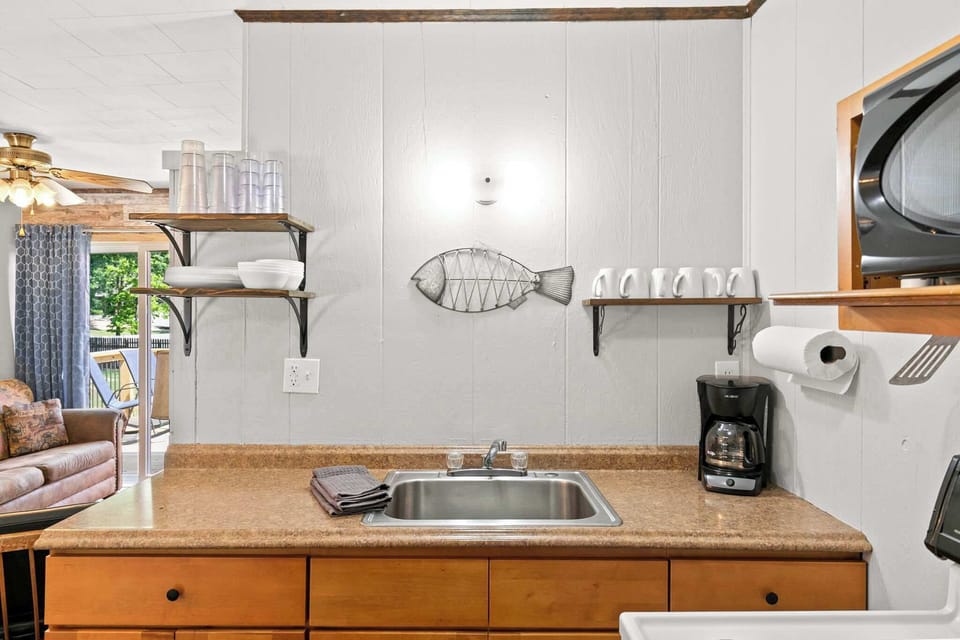 Kitchen vibes ✨ Where every meal feels like a cozy getaway! 🍽️
