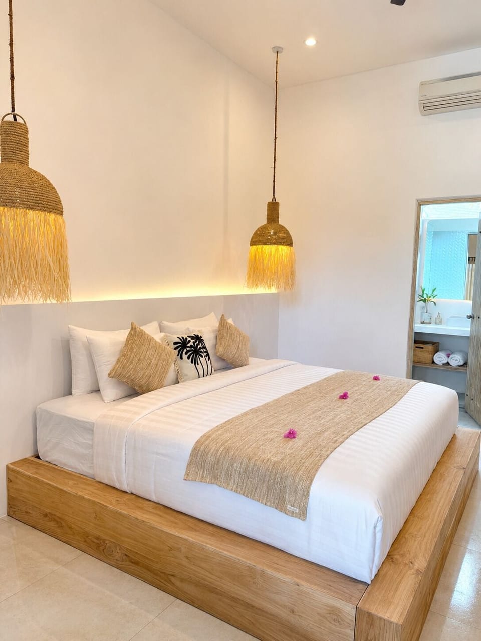 Deluxe Double Room, Balcony, Pool View | In-room safe, blackout drapes, soundproofing, WiFi (free)