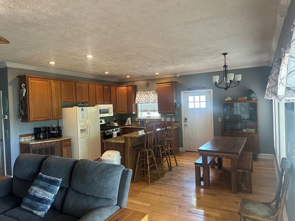 Kitchen and dining area,