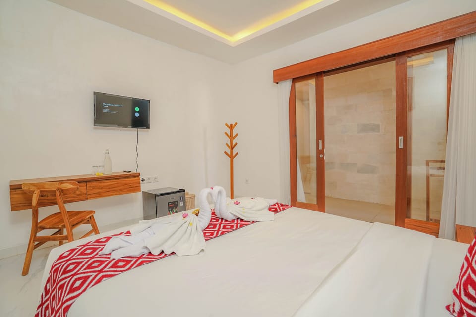 Standard Double Room | In-room safe, desk, laptop workspace, free WiFi