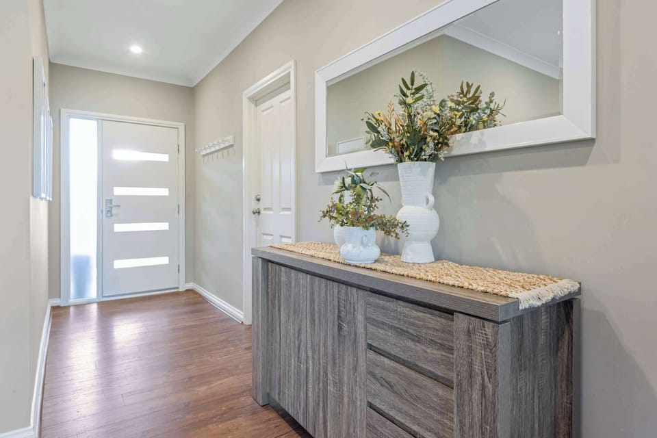 Entry way with direct access to security garage