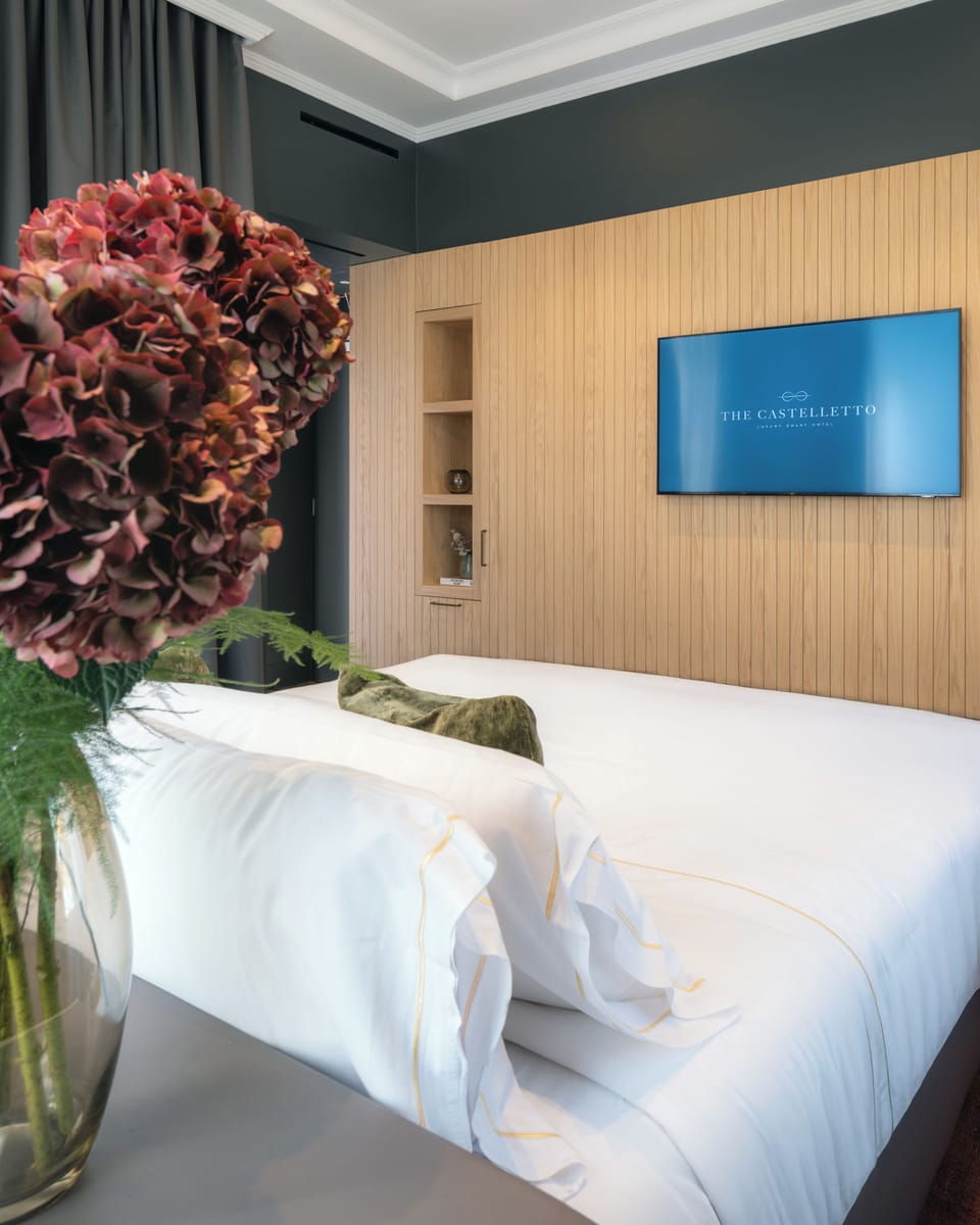Superior Double Room | In-room safe, blackout drapes, soundproofing, iron/ironing board