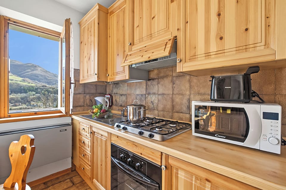 Standard Chalet, 2 Bedrooms, Balcony (Casa Maria - Mountain Sports Base) | Private kitchen