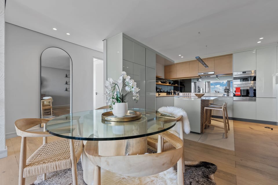 Dining / Kitchen