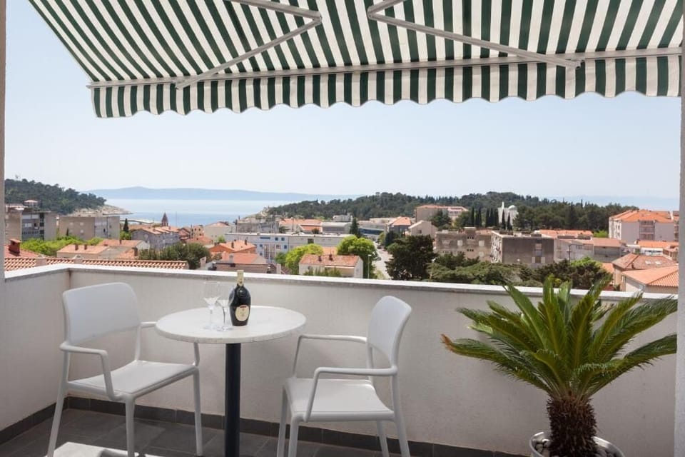 Apartment (A1) | Balcony