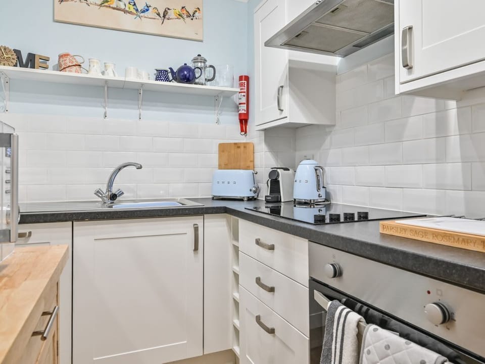 Muntham Deluxe Apartment 2