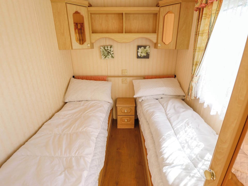 Coastfield Holiday Village - Holiday Accommodation 2604