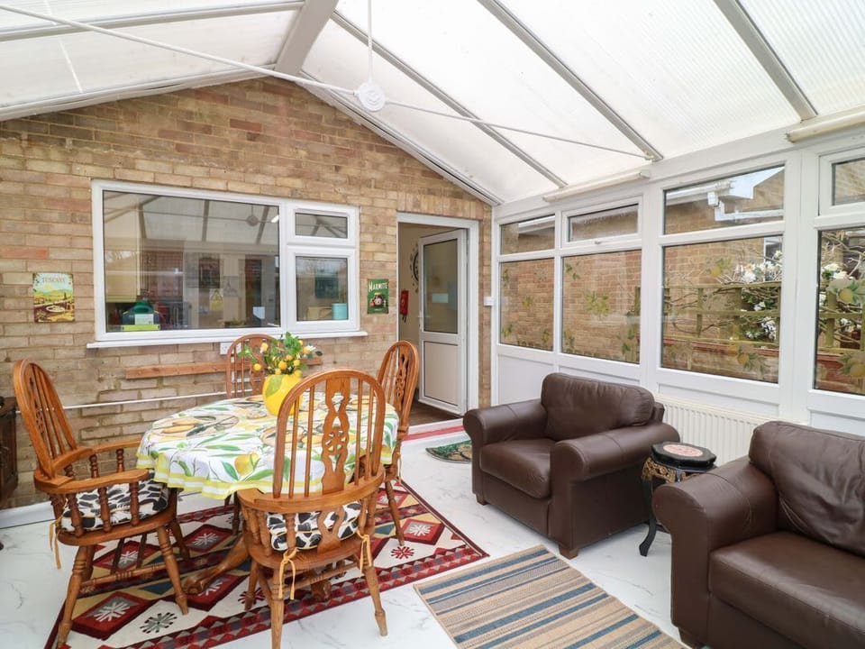5 Overstone Drive