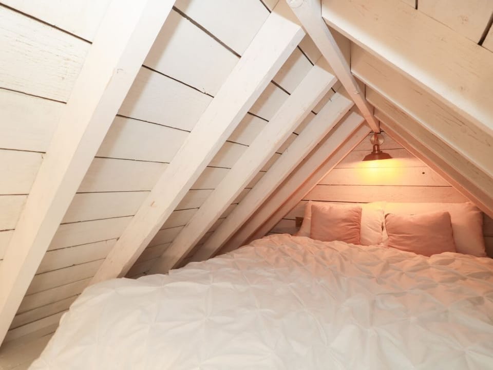 Shades Farm Summerhouse