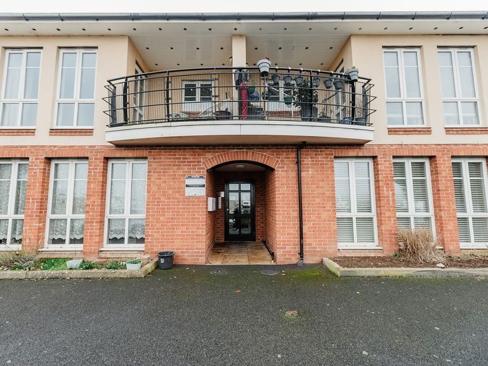 5 Mariners Wharf
