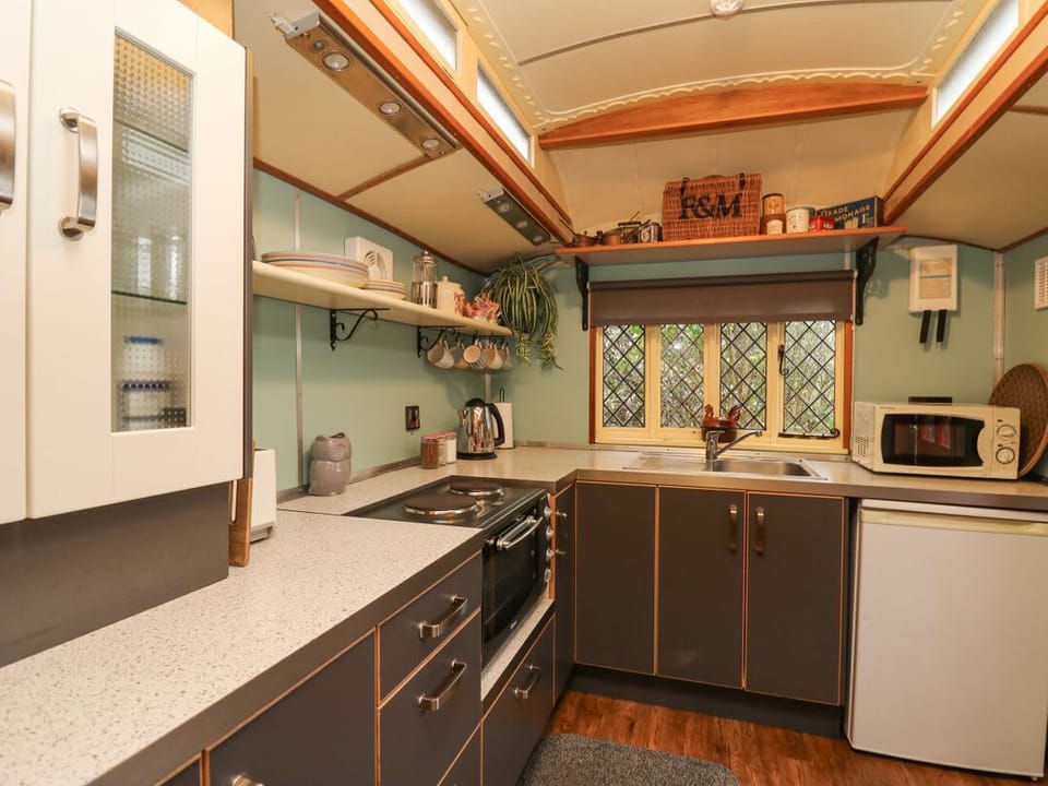 Dolly the Circus Wagon