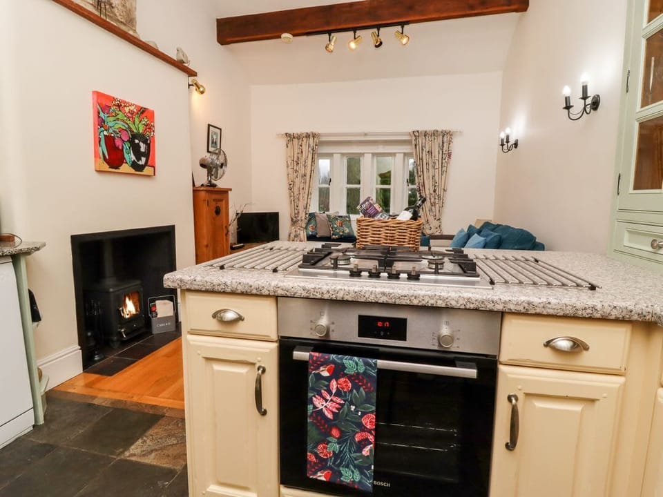 Yate Cottage
