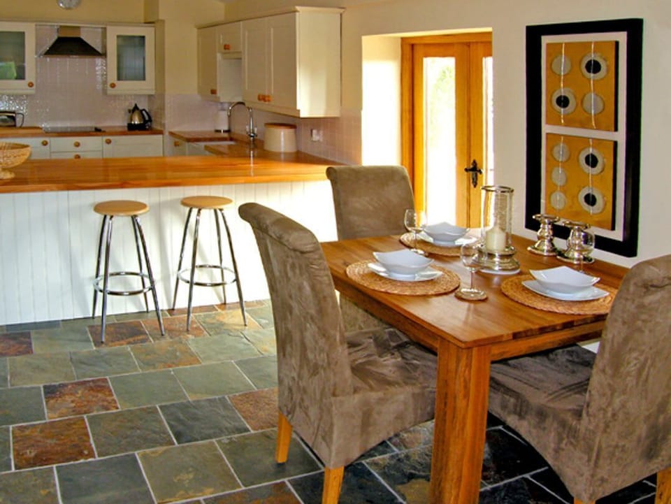 Howle Hideaway