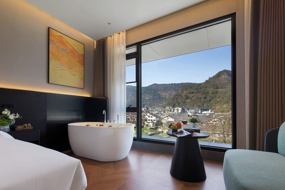 Luxury Double Room, Hill View | Desk, laptop workspace, blackout drapes, soundproofing