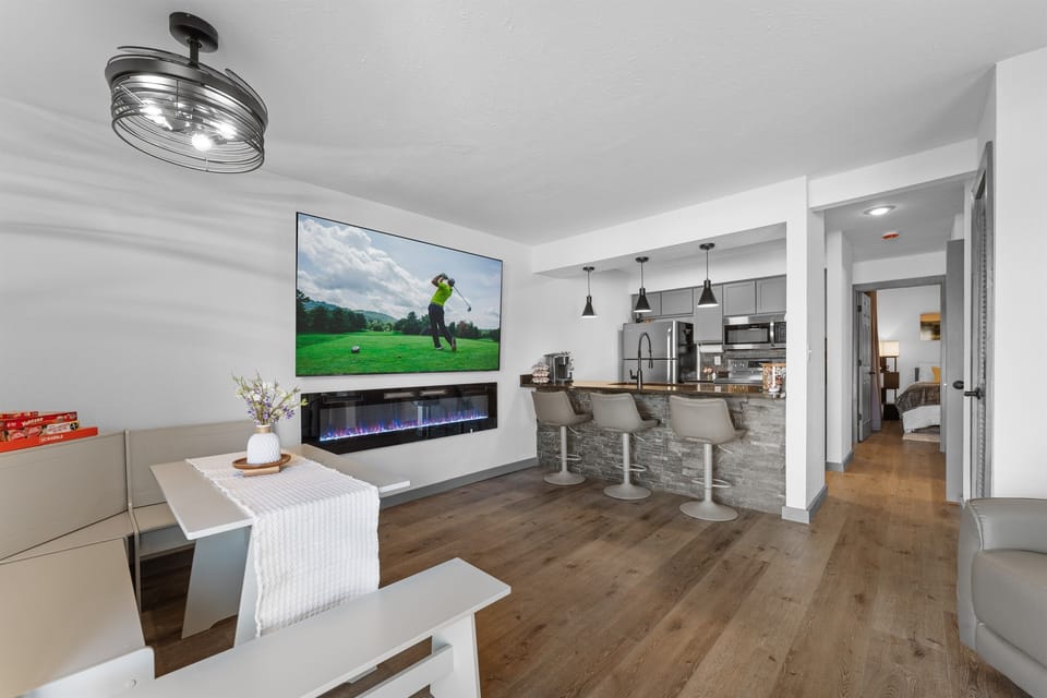 Open concept living and kitchen area