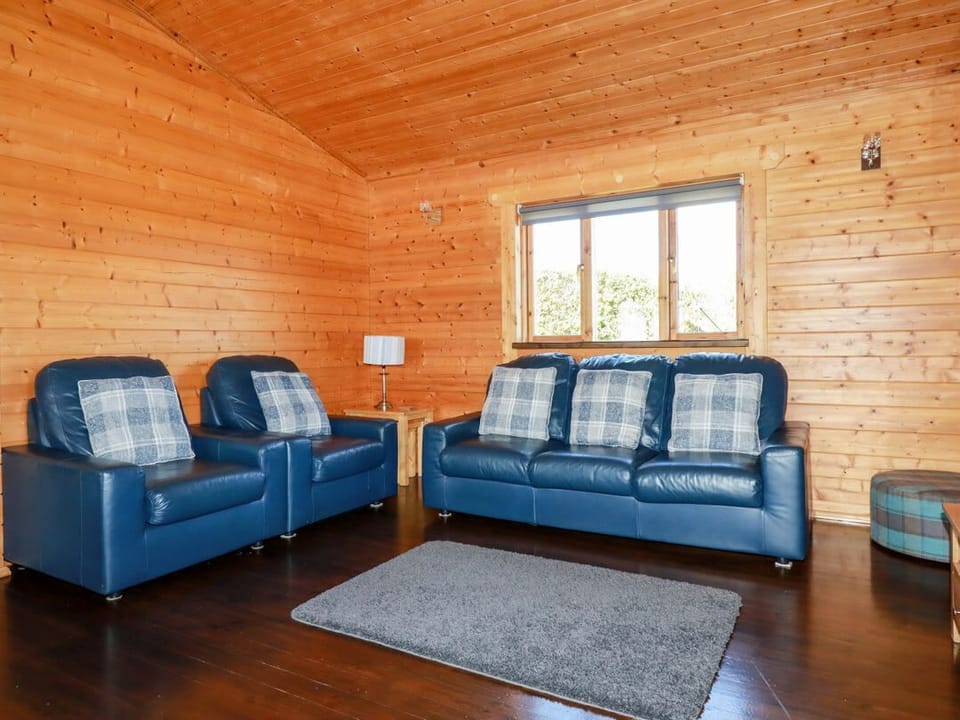 Maple Lodge