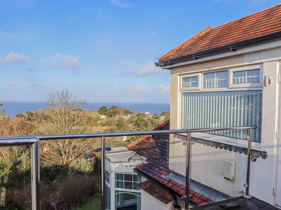 Flat 3 Channel View