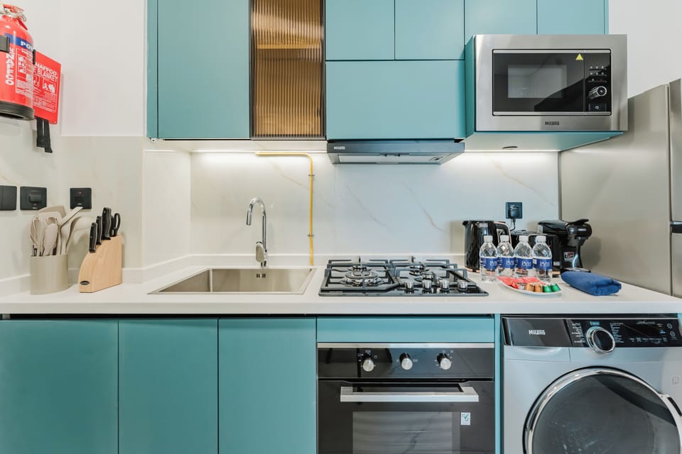 Exclusive Studio, 1 Queen Bed, Private Pool, City View | Private kitchen | Full-size fridge, microwave, oven, stovetop