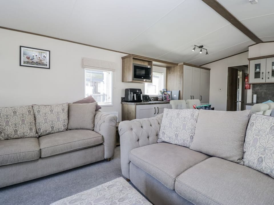 Lilac Lodge