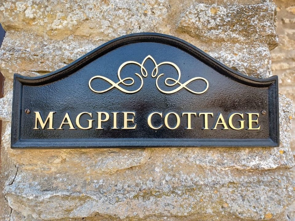Magpie Cottage
