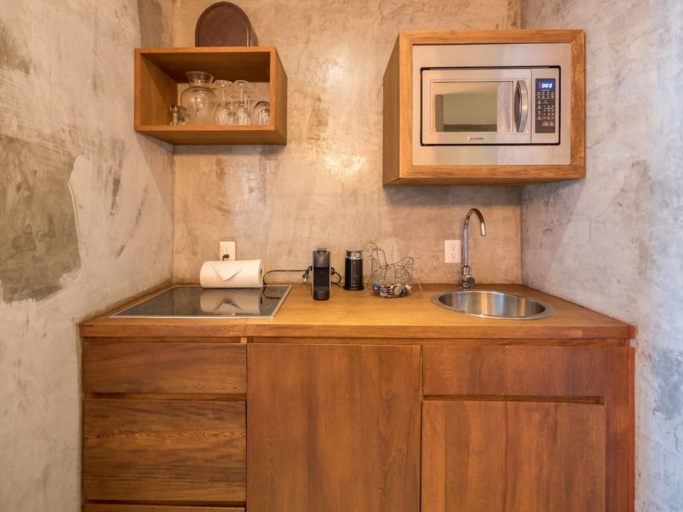 Private kitchenette