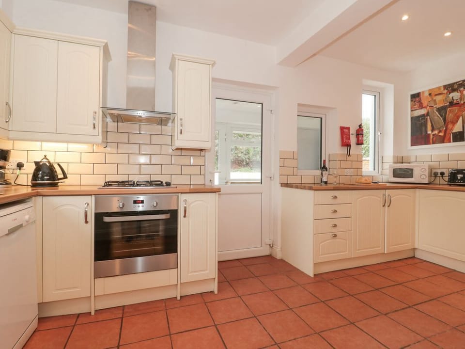 2 Moorlands