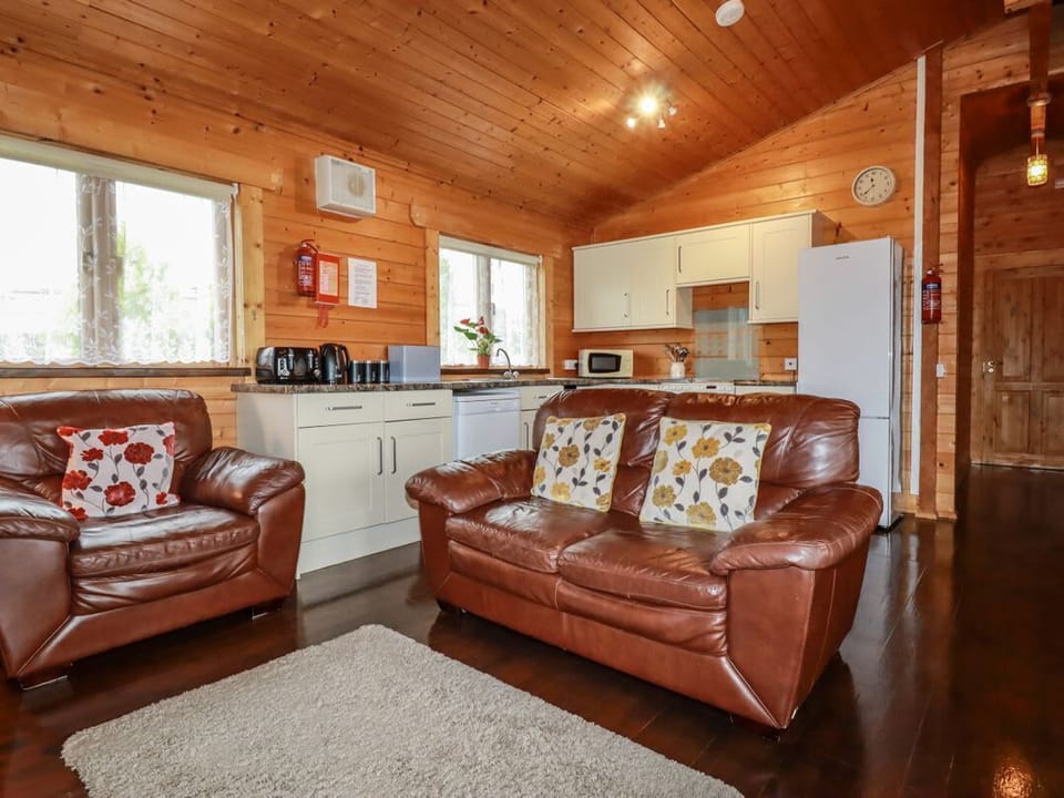 Cedar Lodge