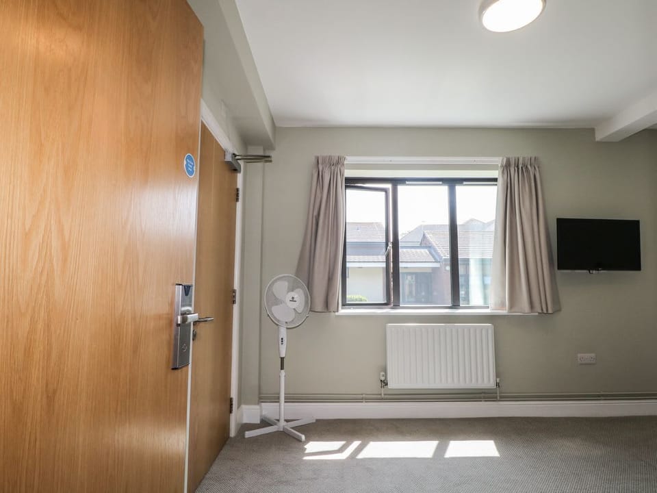 The Sandbar Suite at Marine Court