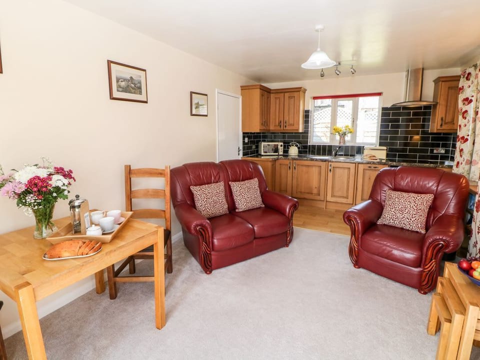 Hathaway Cottage