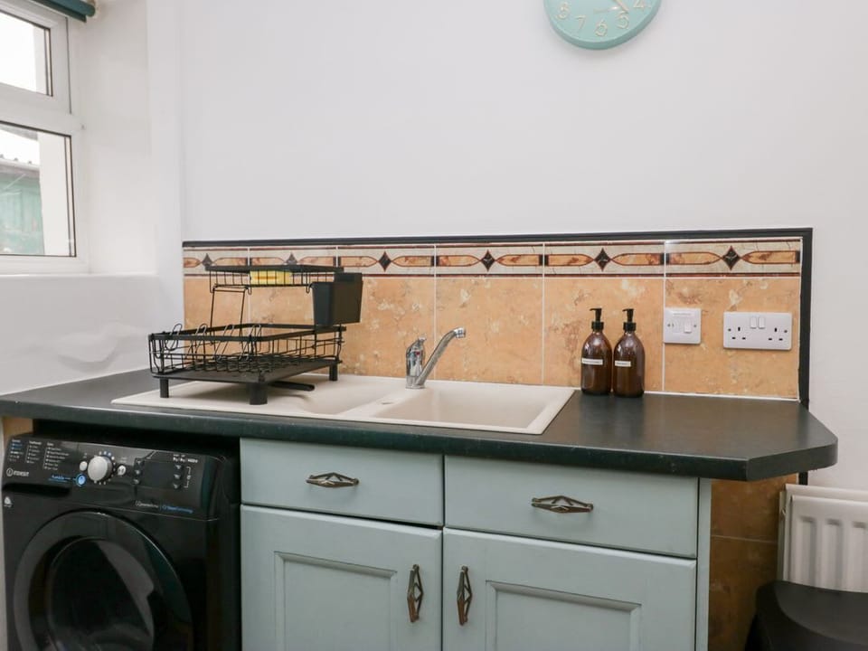 3 Nixon Terrace