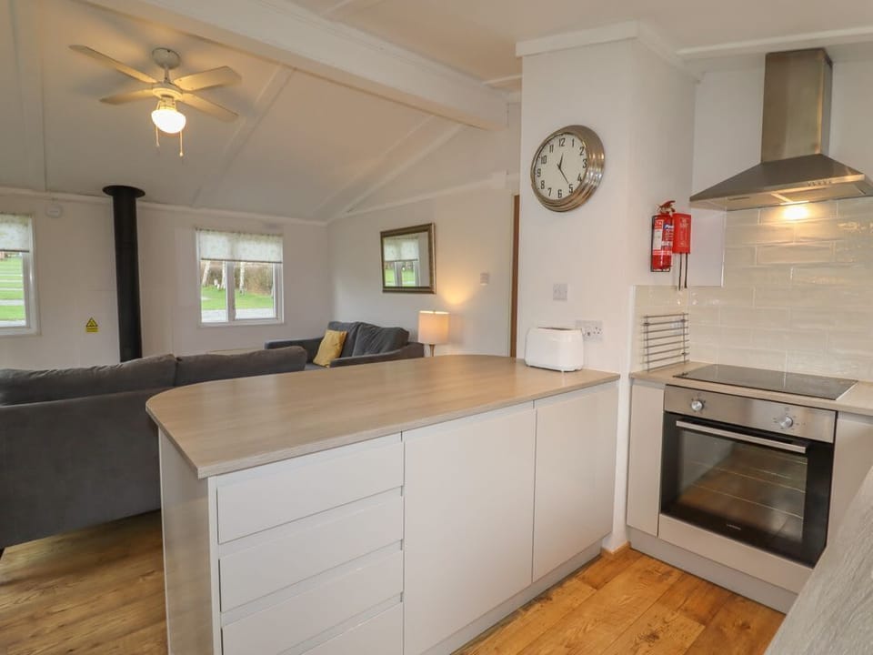 Wayside Lodge