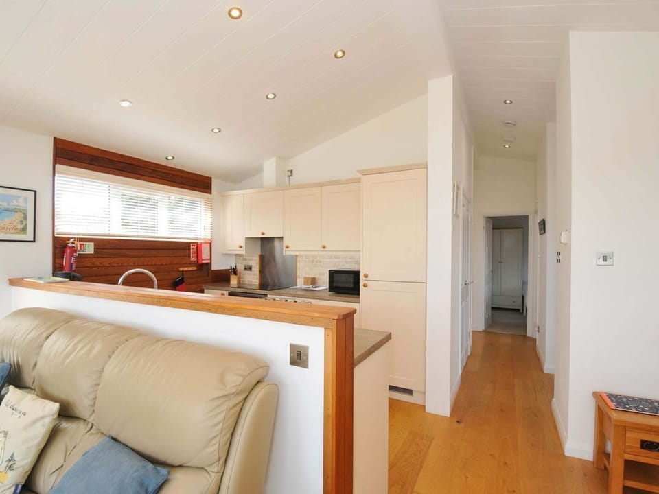 11 Horizon View