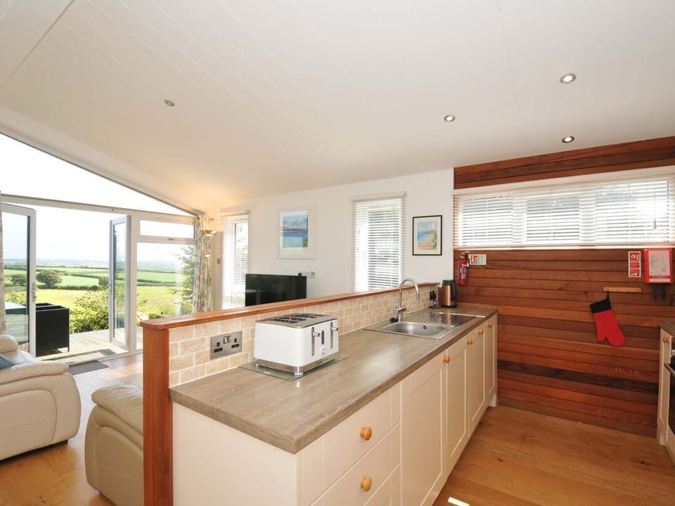 11 Horizon View