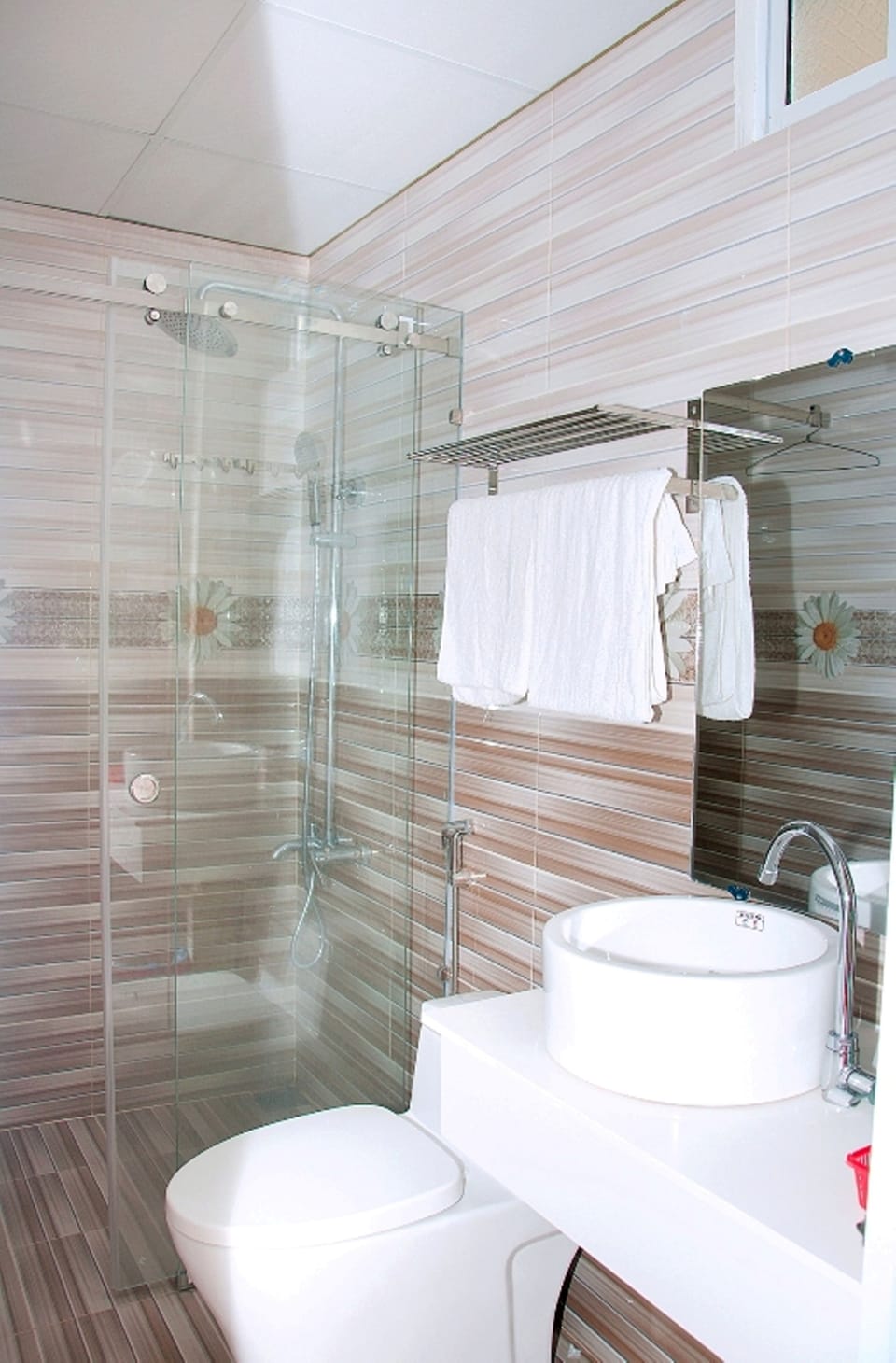 Superior Triple Room, City View | Bathroom | Shower, rainfall showerhead, designer toiletries, slippers