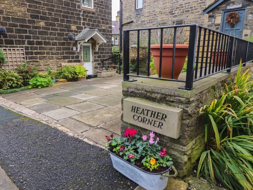Heather Corner
