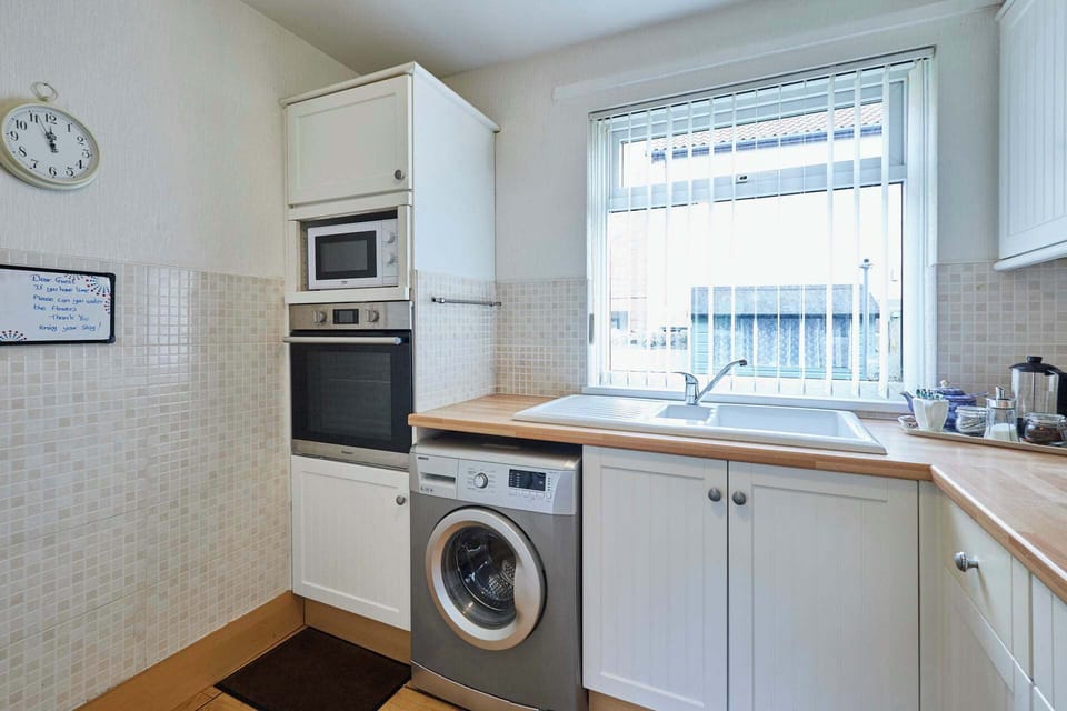 The Garden Flat, Seahouses - Host & Stay